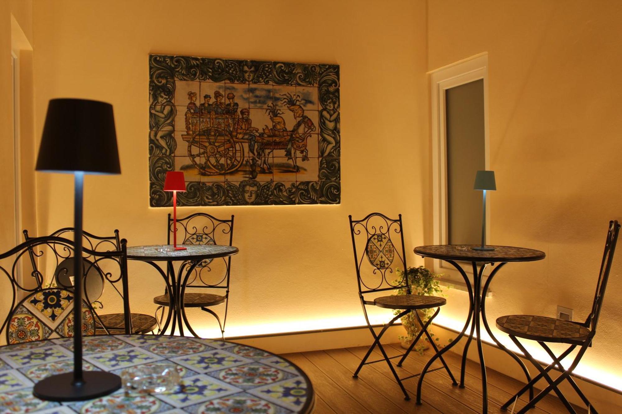 Falstaff Rooms & Suites Palermo Bagian luar foto