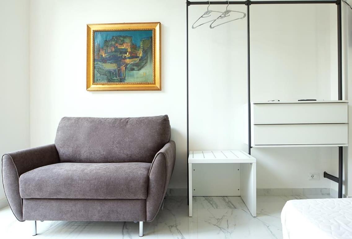 Falstaff Rooms & Suites Palermo Bagian luar foto