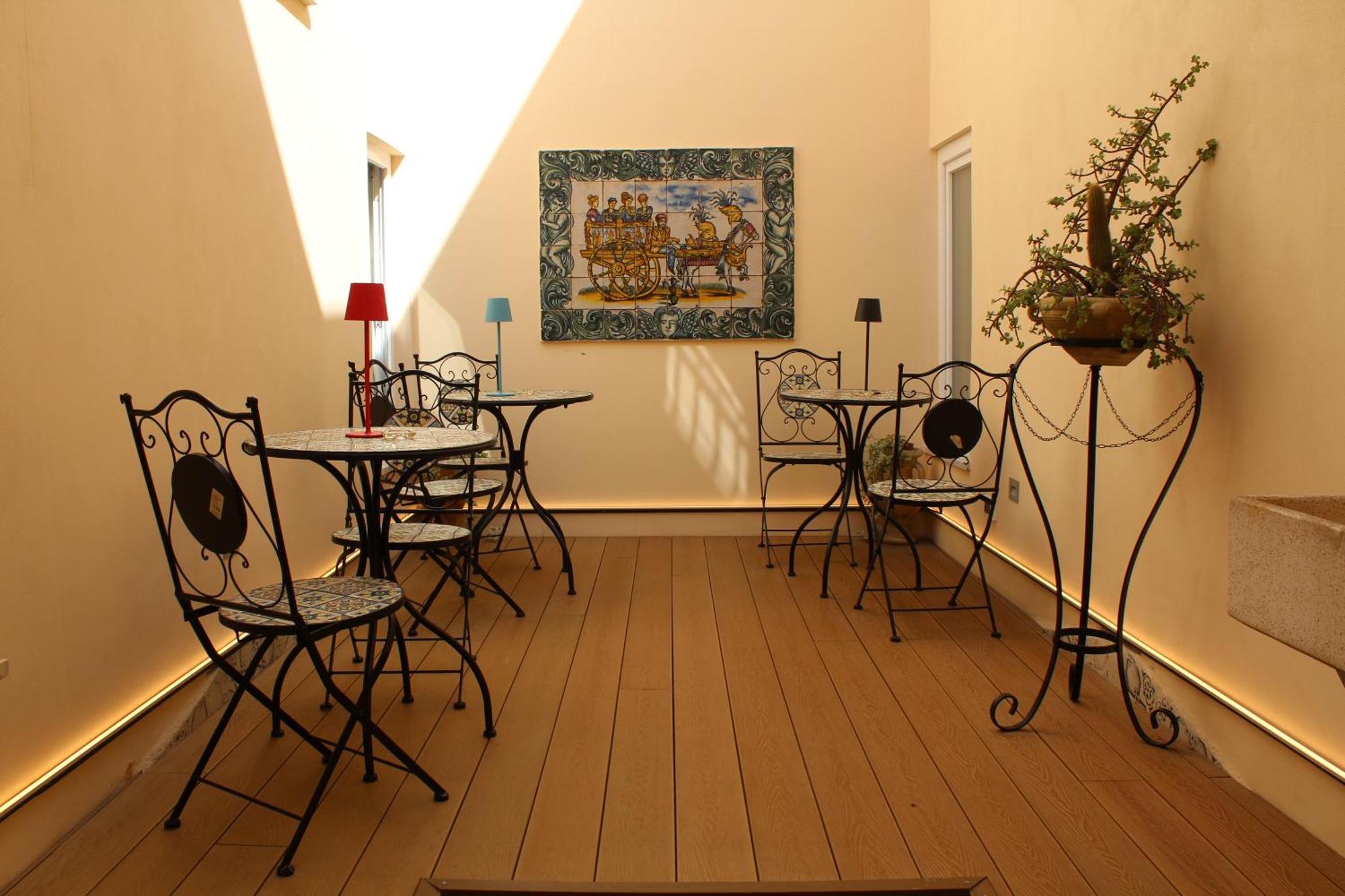 Falstaff Rooms & Suites Palermo Bagian luar foto