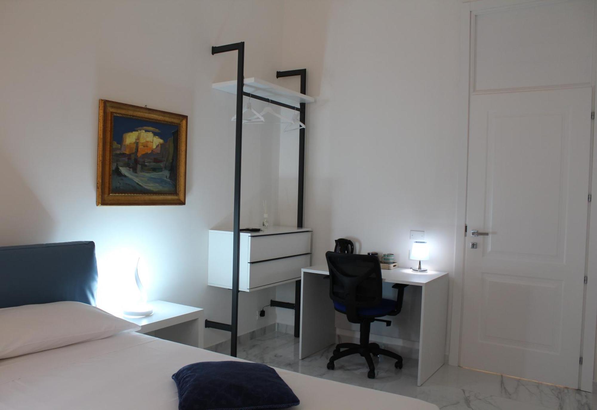 Falstaff Rooms & Suites Palermo Bagian luar foto