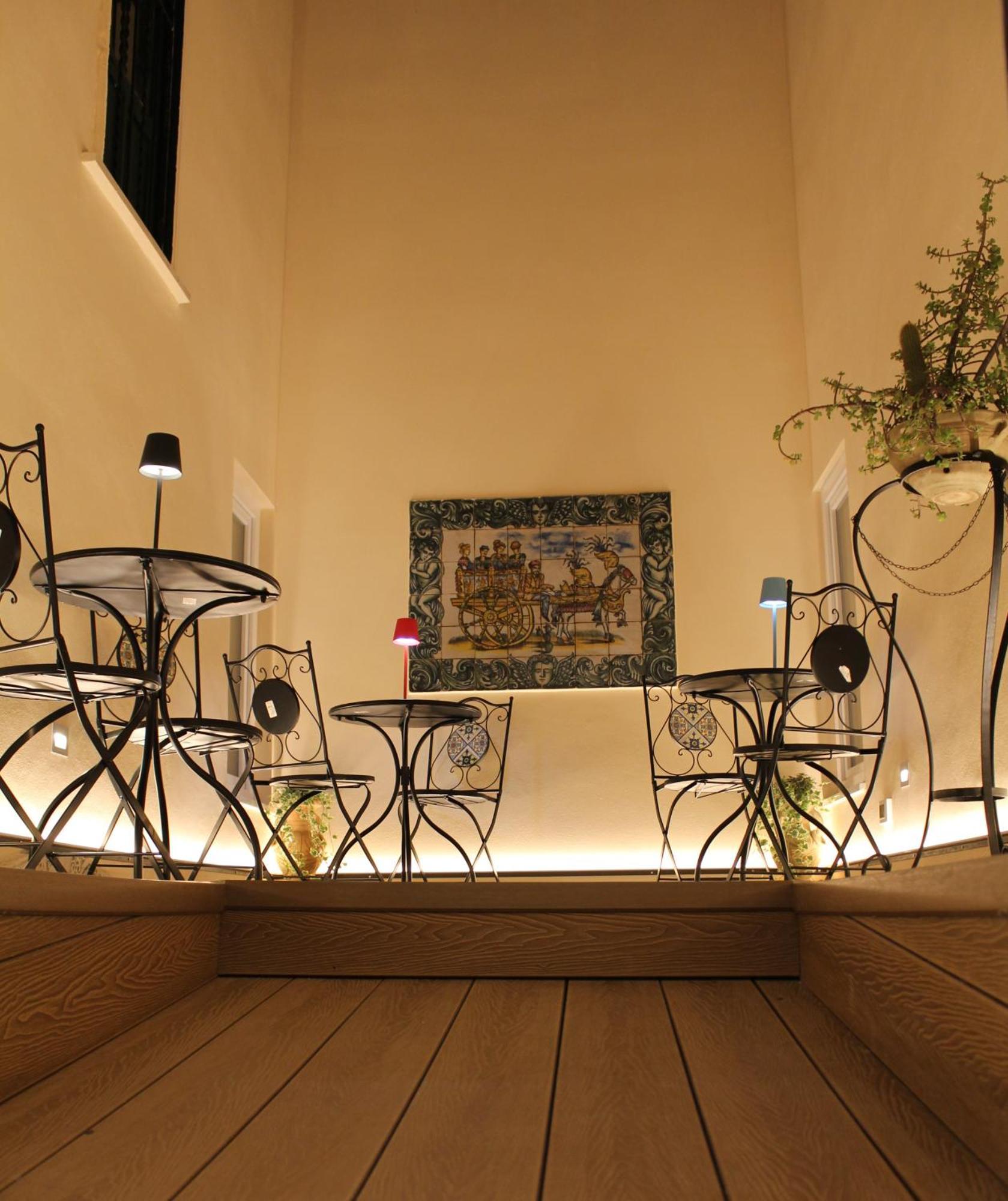 Falstaff Rooms & Suites Palermo Bagian luar foto
